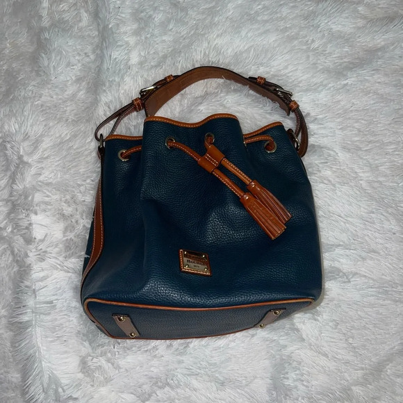 Dooney & Bourke Pebbled Leather Large Bucket Bag Deep Shoulder Purse Dark Green - Picture 1 of 8
